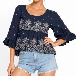 American Eagle Top Womens Size Large Boho Embroidered Tasseled Bell Sleeve